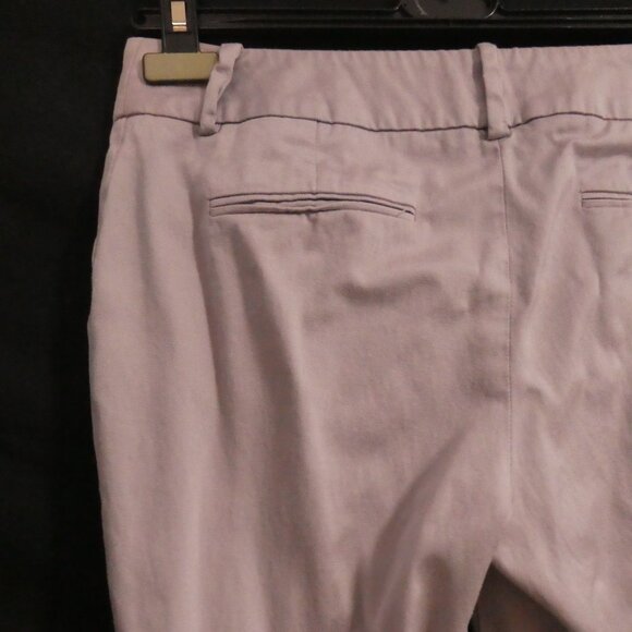 GUESS By Marciano | size 6 | Lilac Tailored Pants | Double Hook and Zip Closure - Picture 10 of 15